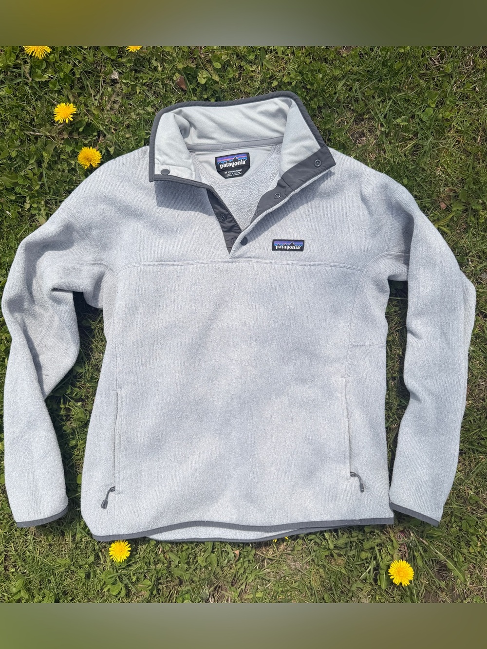 Women’s Patagonia Lightweight Synchilla Snap button up Pullover
Size Medium